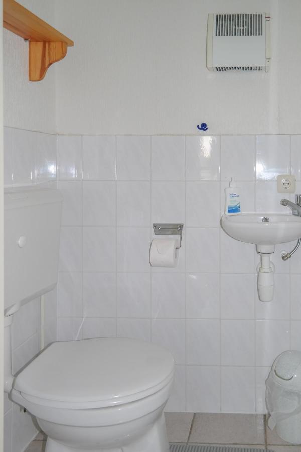 Marilu 6 Pers Allergy-Friendly House On A Typical Dutch Canal And Quiet Place Anjum Exterior photo